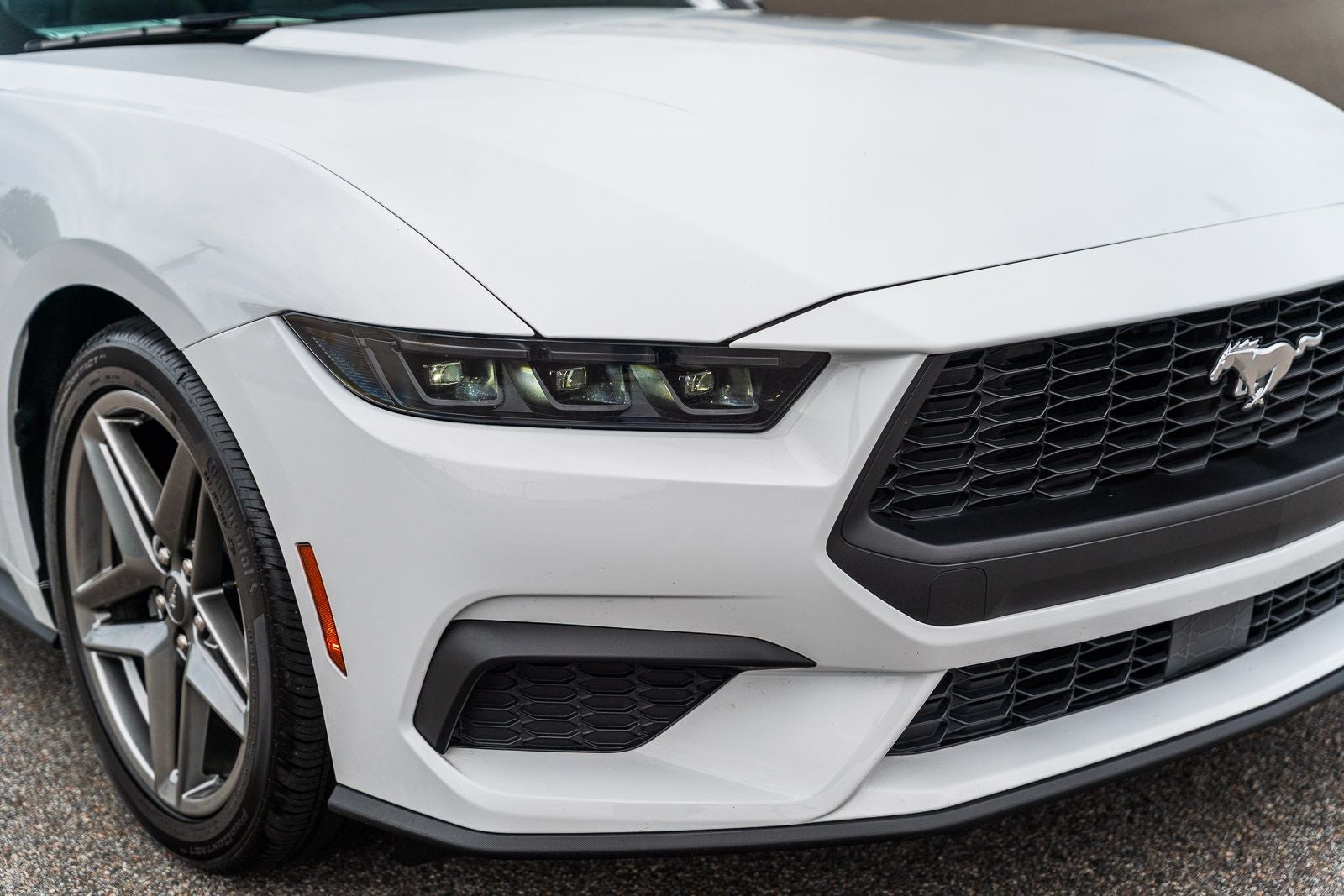 2025 Ford Mustang EcoBoost Premium 2.3L