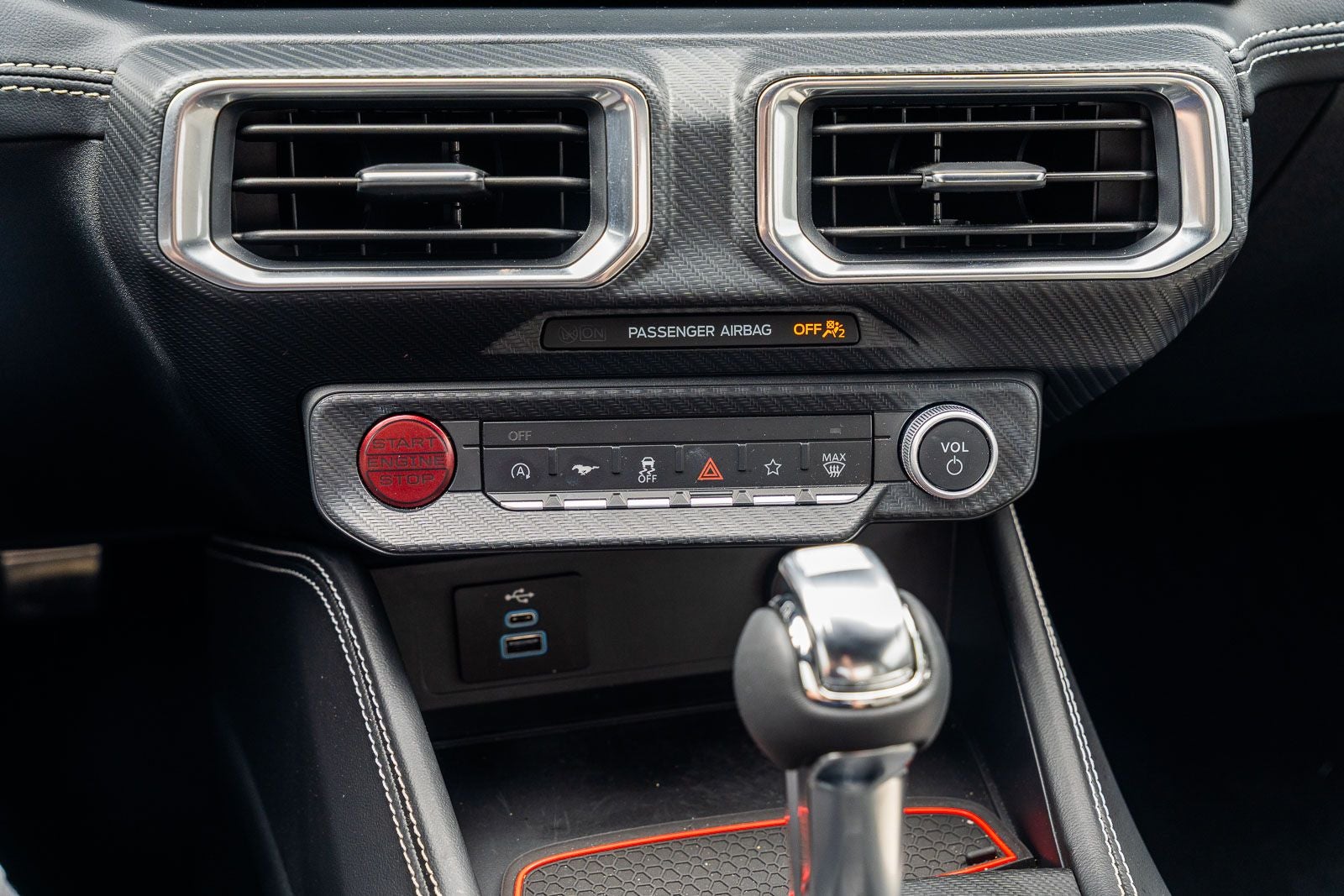 2025 Ford Mustang EcoBoost Premium 2.3L