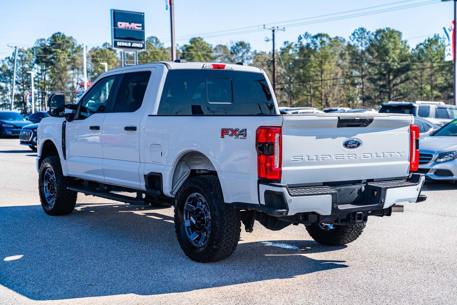 2024 Ford F-250SD XL 7.3 V8 Gasoline