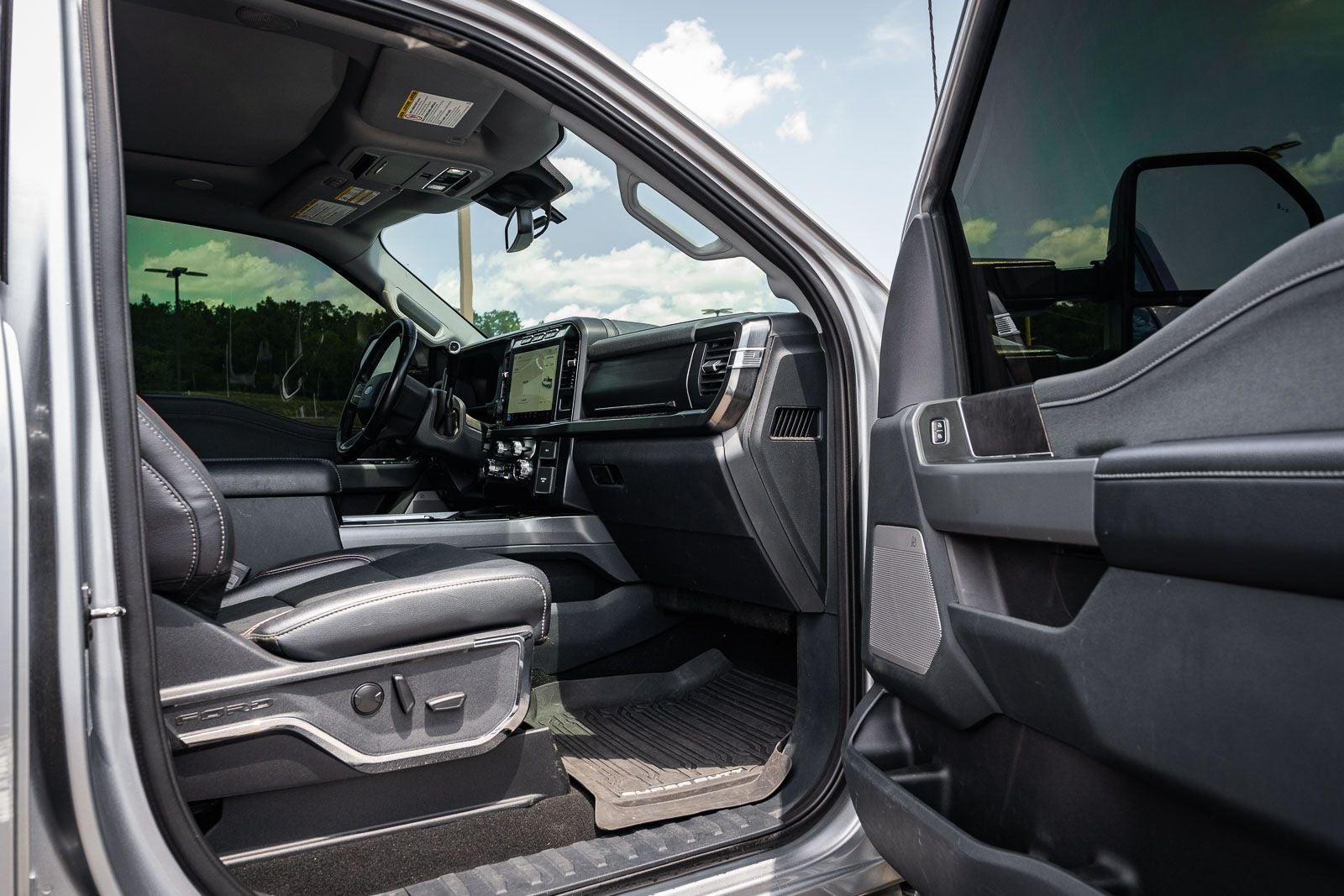 2024 Ford F-350SD Lariat