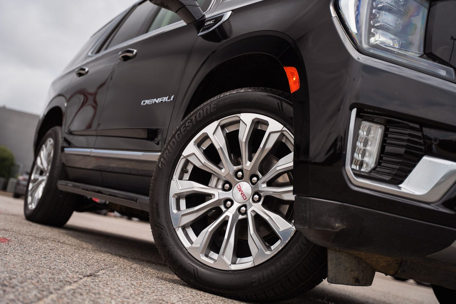 2024 GMC Yukon Denali