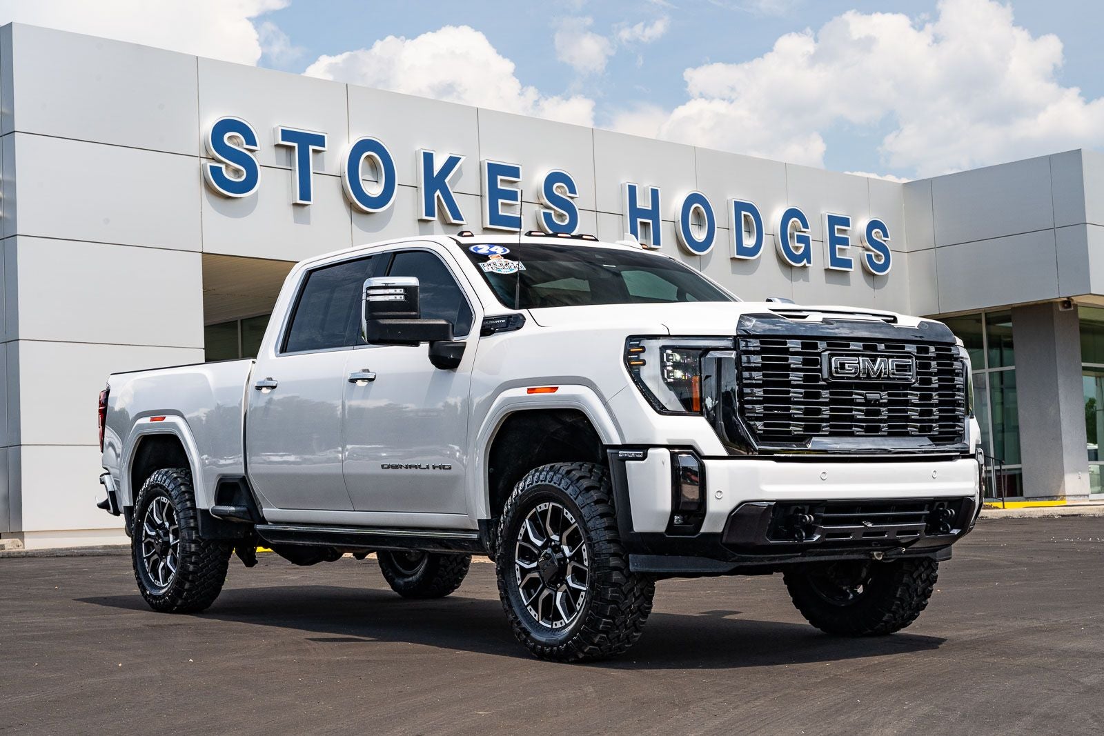2024 GMC Sierra 2500HD Denali Ultimate