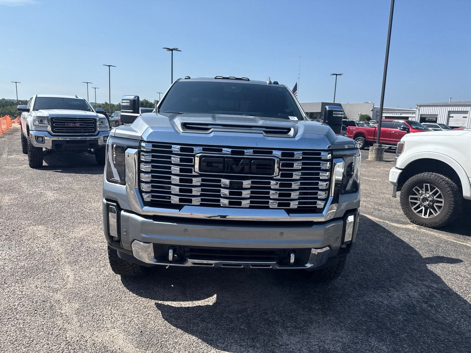 2025 GMC Sierra 2500HD Denali