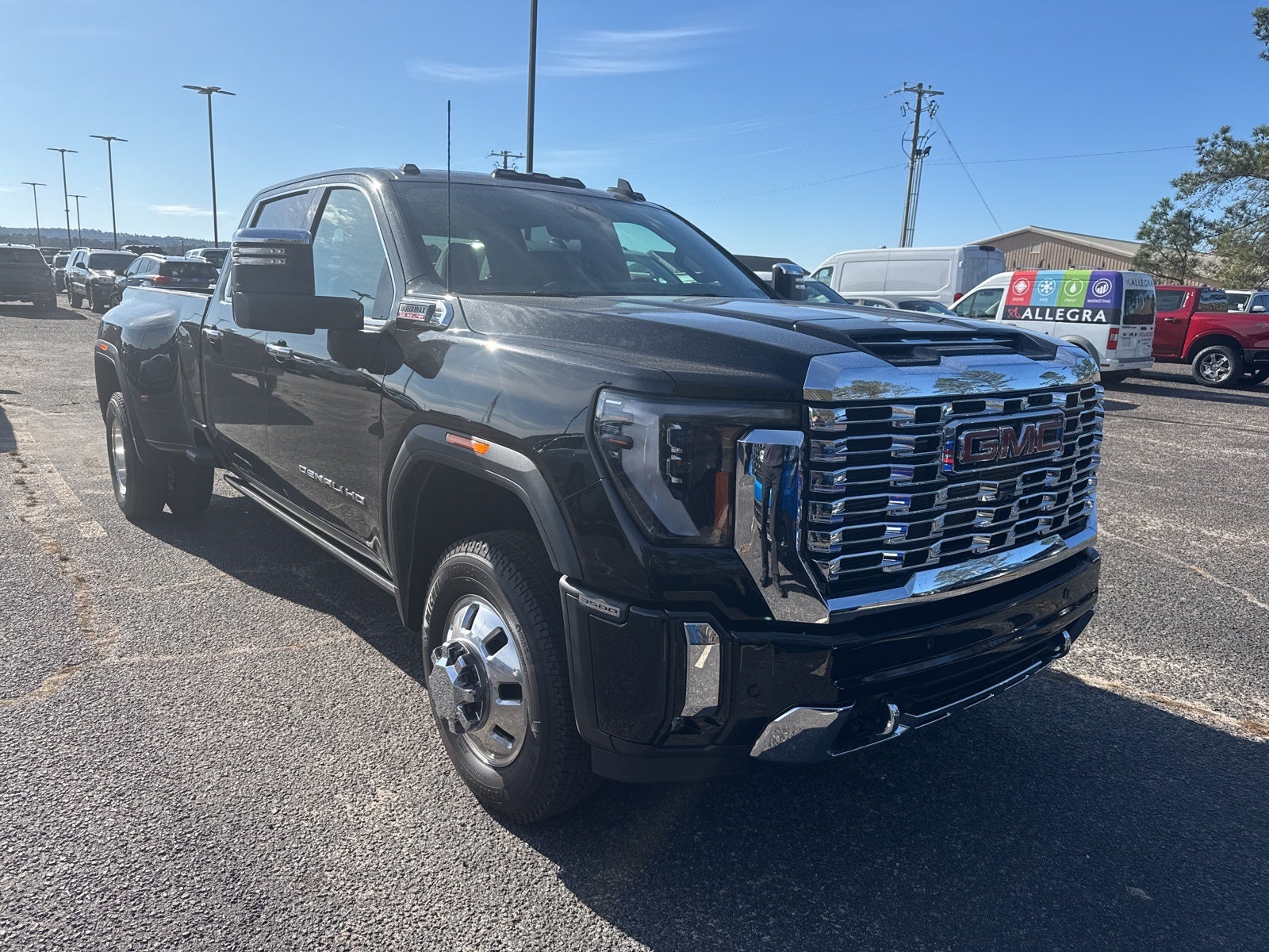 2025 GMC Sierra 3500HD Denali