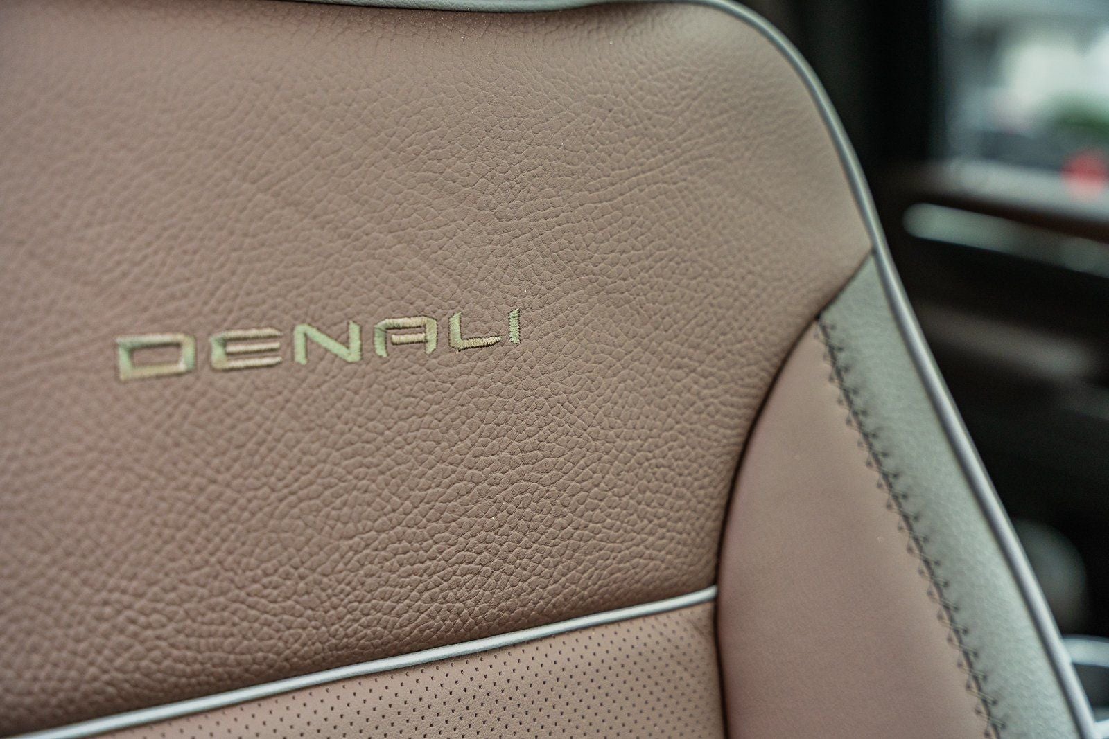 2025 GMC Sierra 3500HD Denali