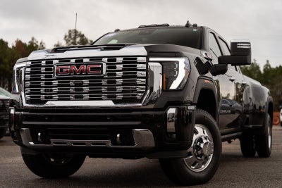 2025 GMC Sierra 3500HD Denali