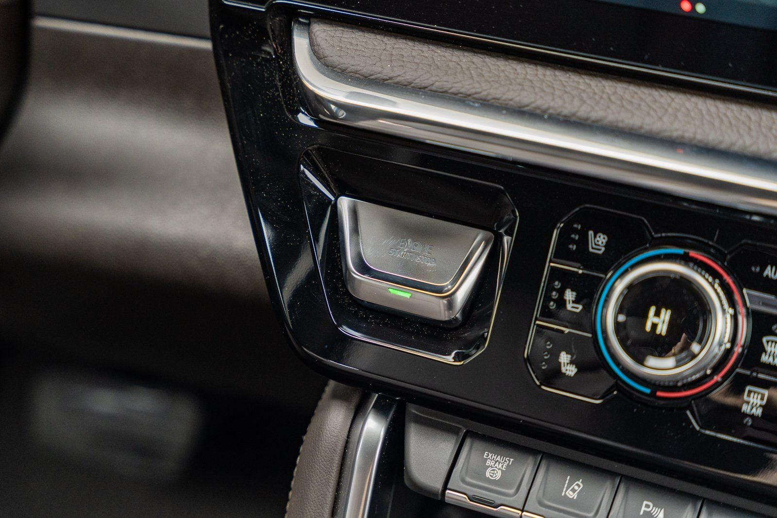 2025 GMC Sierra 3500HD Denali