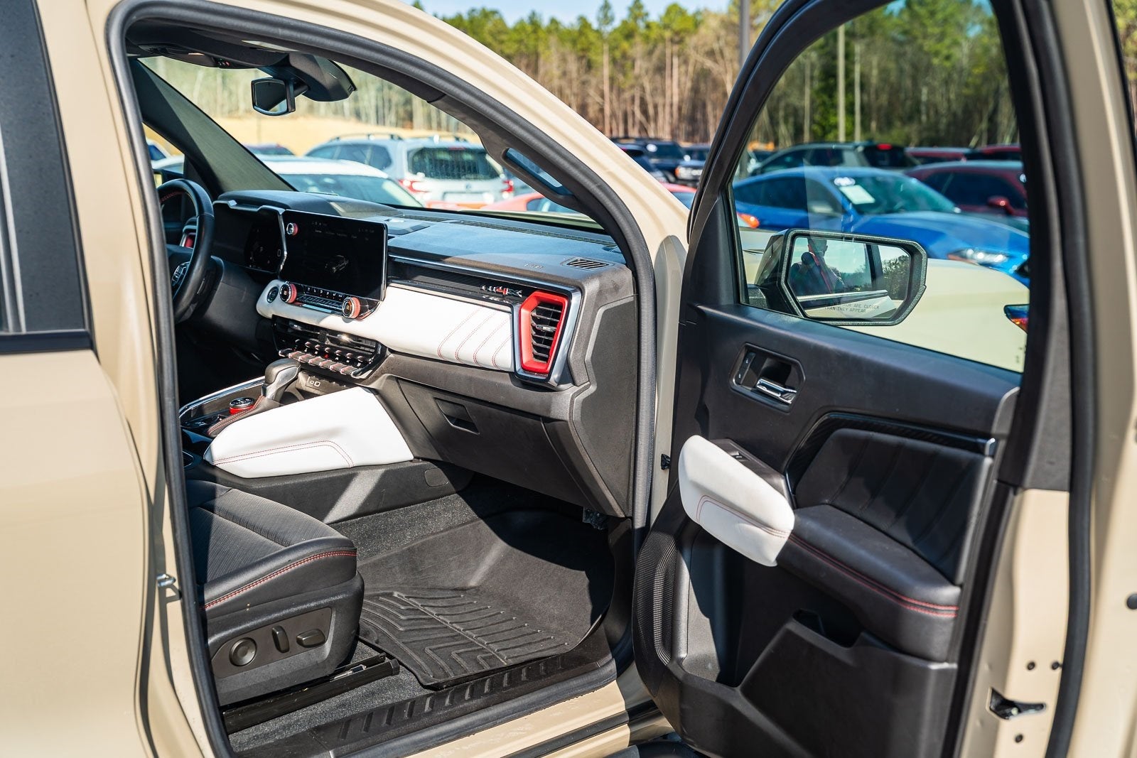 2023 GMC Canyon AT4X