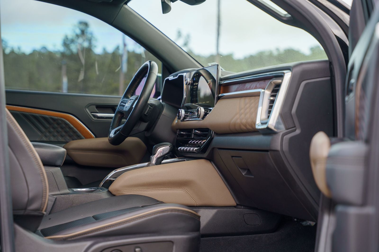 2023 GMC Canyon Denali