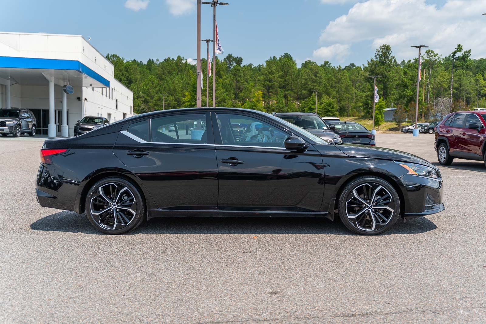 2023 Nissan Altima 2.5 SR