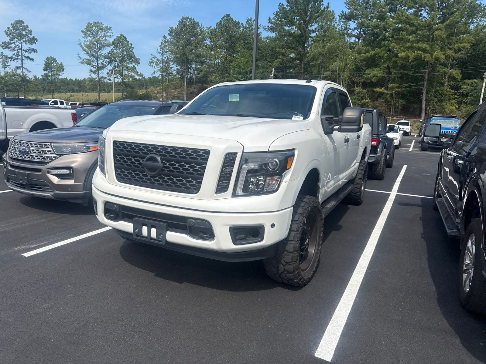 2019 Nissan Titan SV