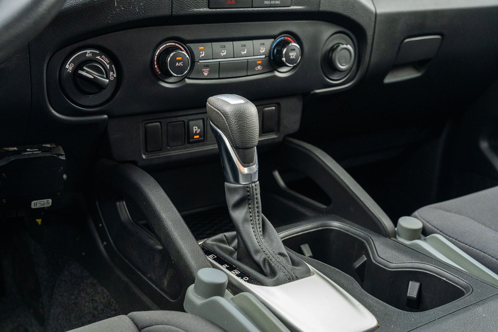 2022 Nissan Frontier S