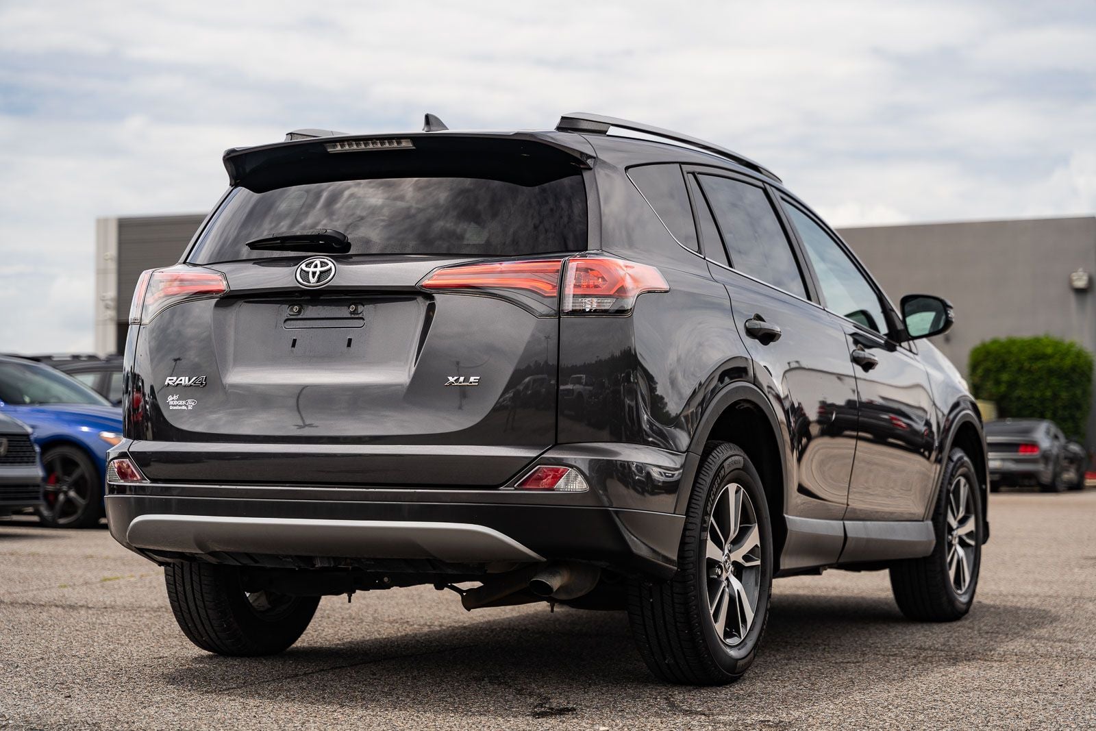 2018 Toyota RAV4 XLE