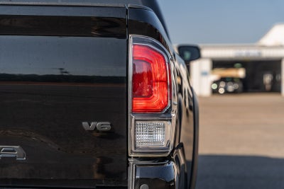 2022 Toyota Tacoma TRD Off-Road V6