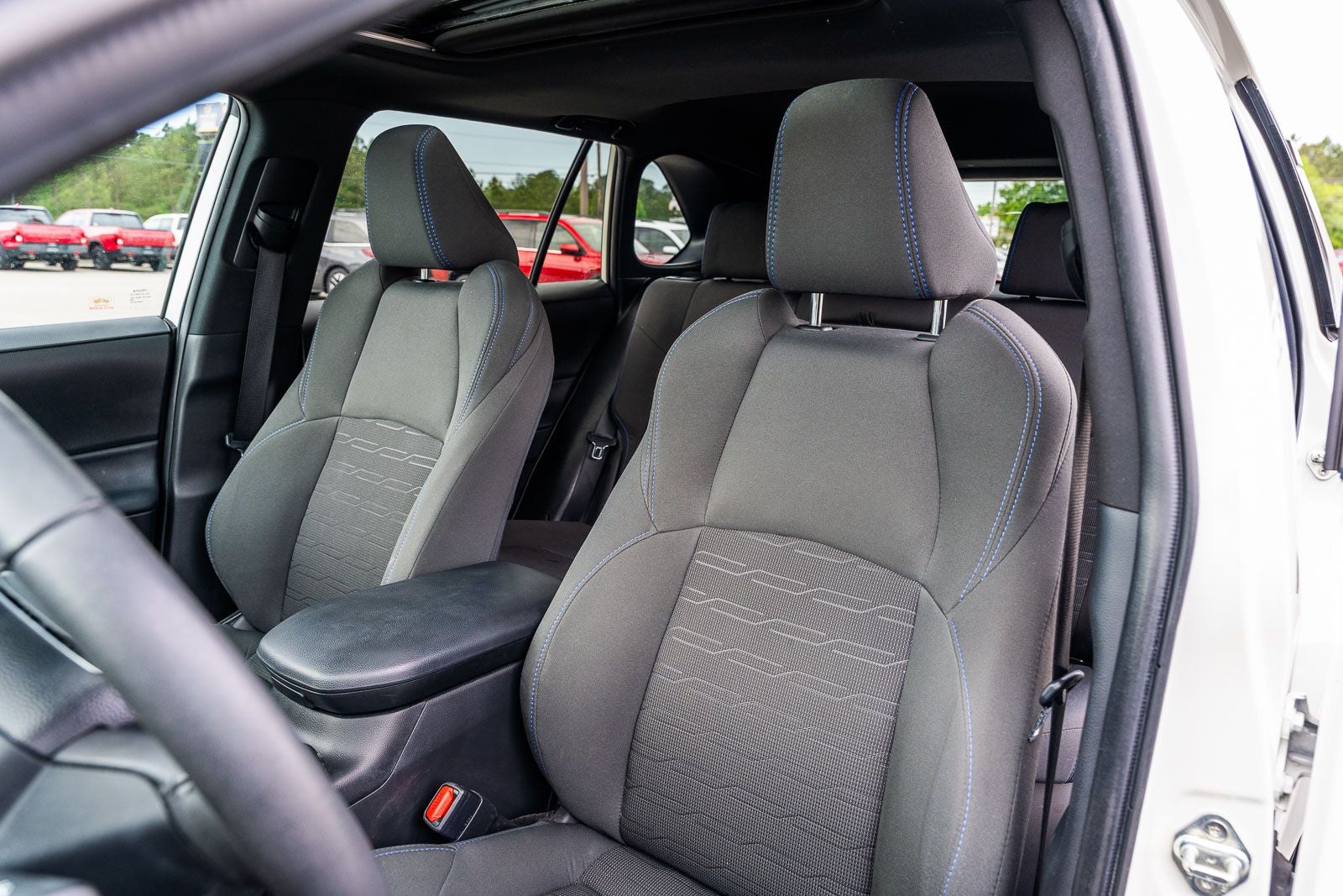 2022 Toyota RAV4 Hybrid SE