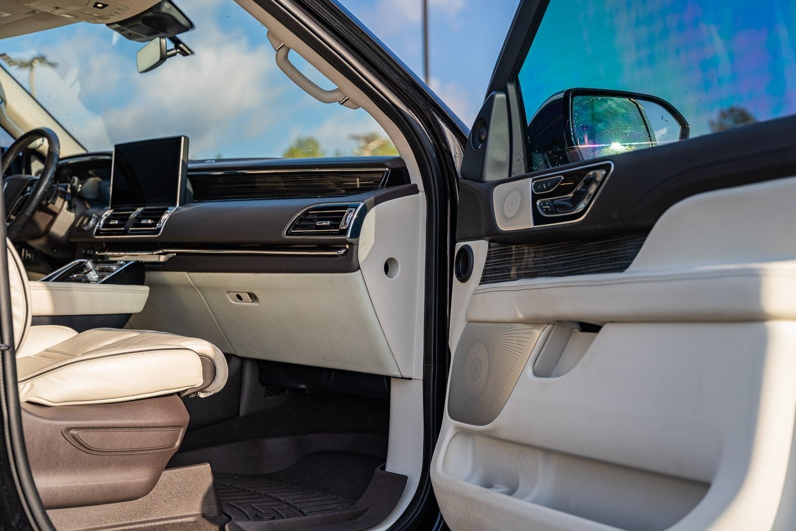 2022 Lincoln Navigator Black Label