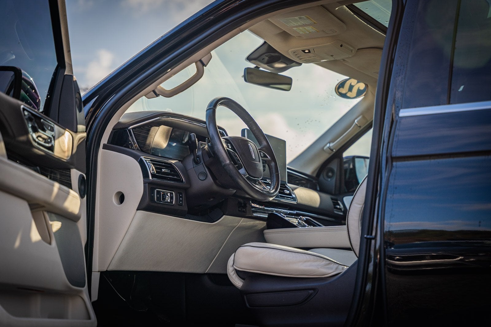 2022 Lincoln Navigator Black Label