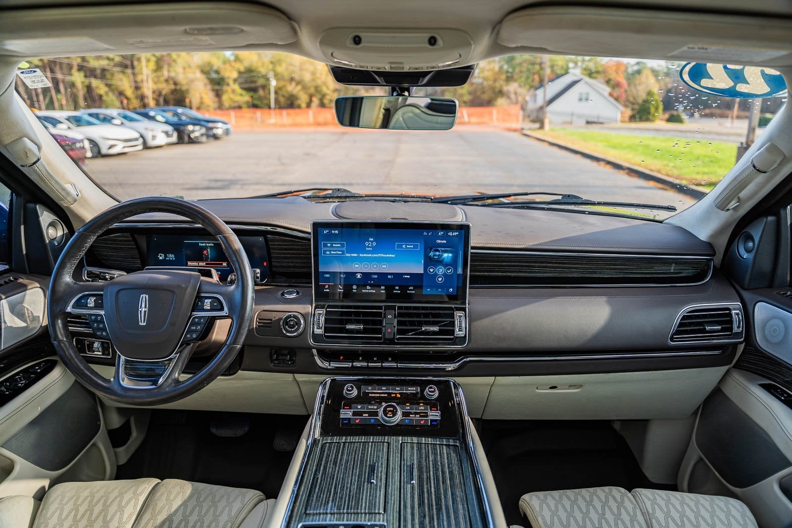 2022 Lincoln Navigator Black Label