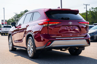 2022 Toyota Highlander Platinum