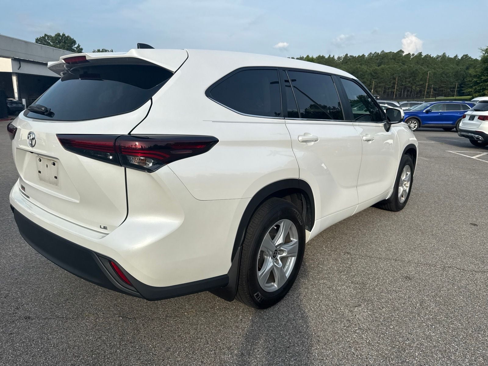 2024 Toyota Highlander LE