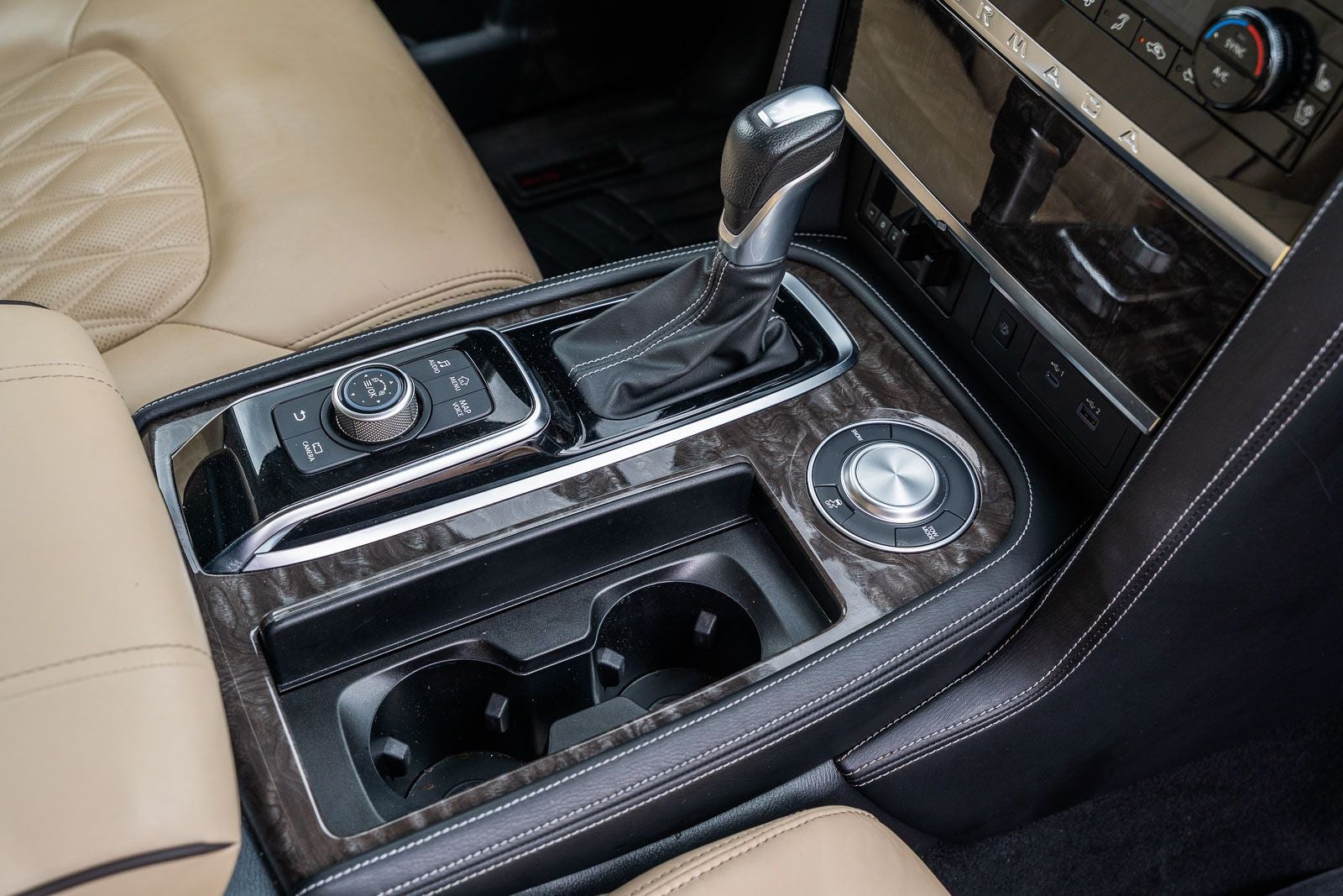 2023 Nissan Armada Platinum