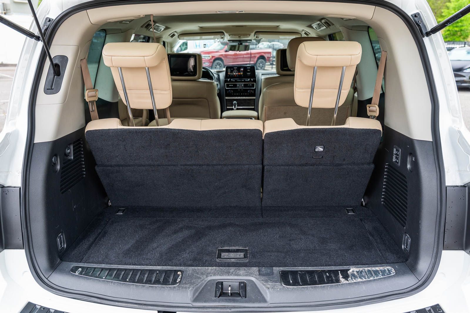 2023 Nissan Armada Platinum