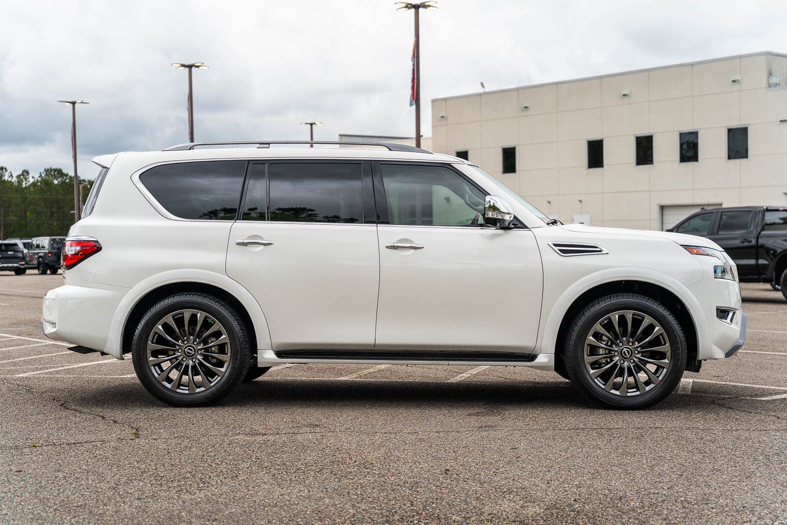 2023 Nissan Armada Platinum