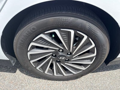2024 Hyundai Sonata Hybrid Limited