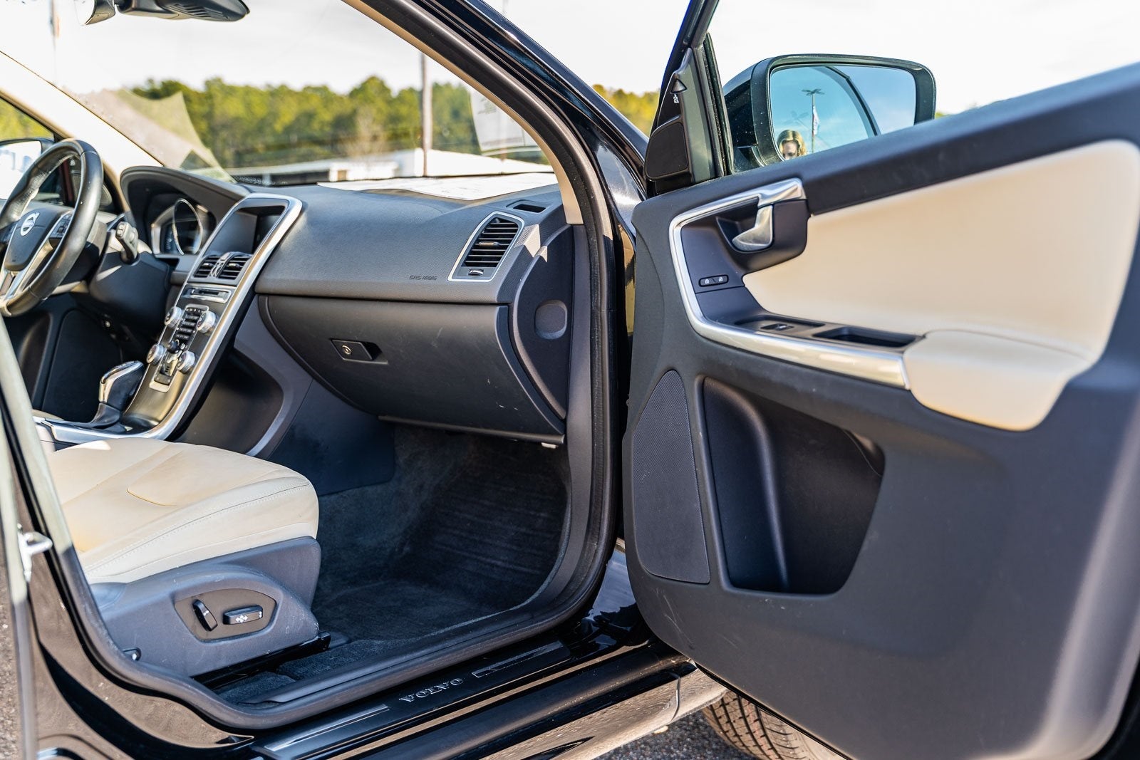 2016 Volvo XC60 T5 Premier