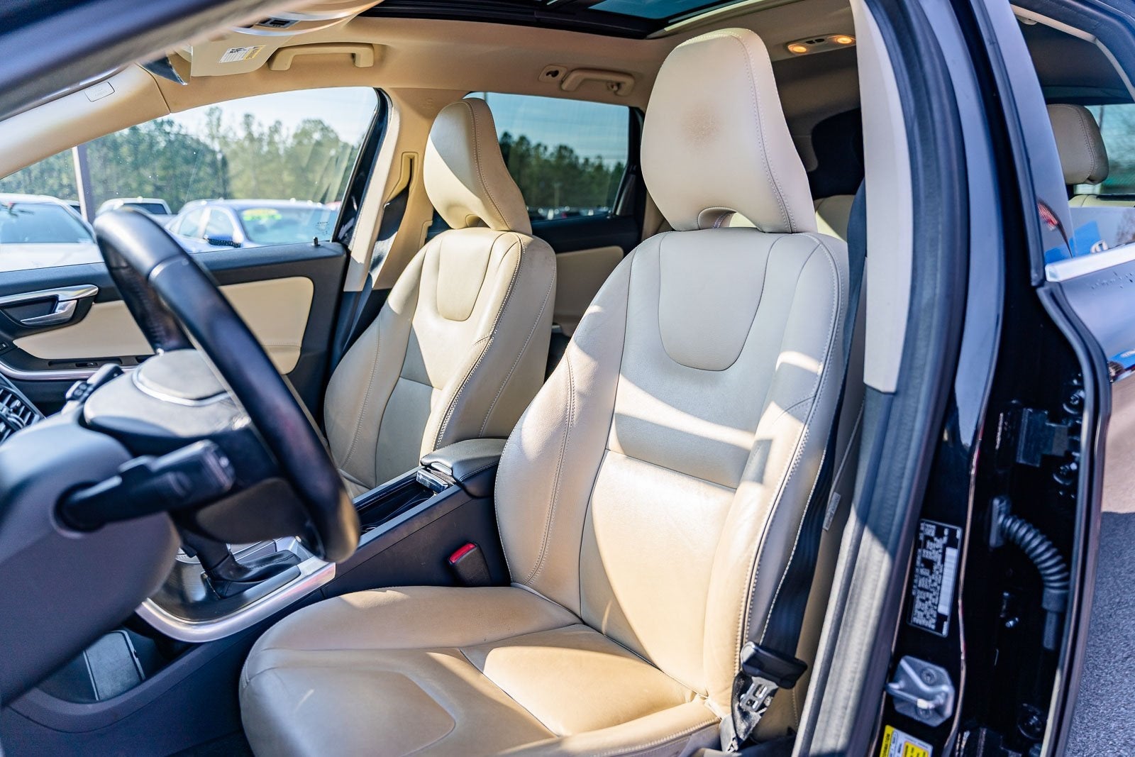 2016 Volvo XC60 T5 Premier