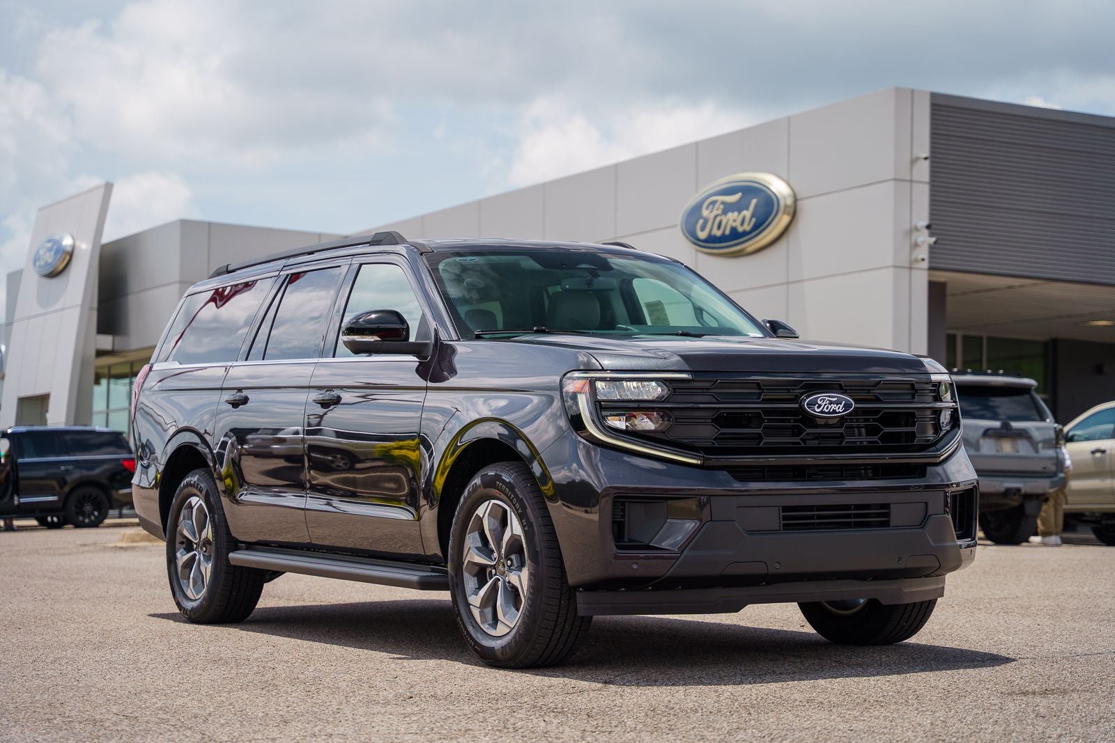 2027 Ford Expedition Max Active