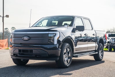 2025 Ford F-150 Lightning Flash