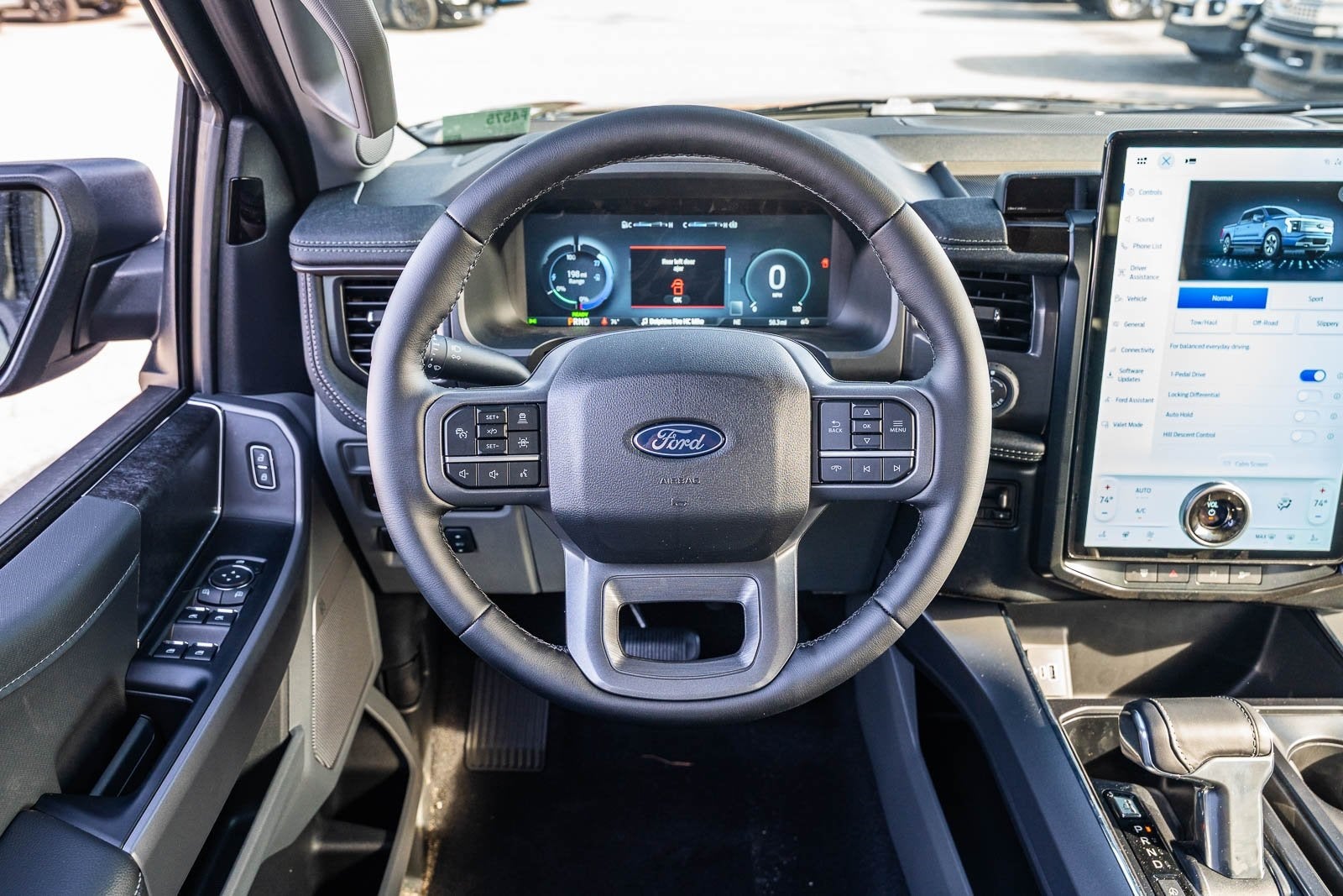 2025 Ford F-150 Lightning Flash