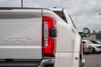 2026 Ford F-350SD Lariat DRW