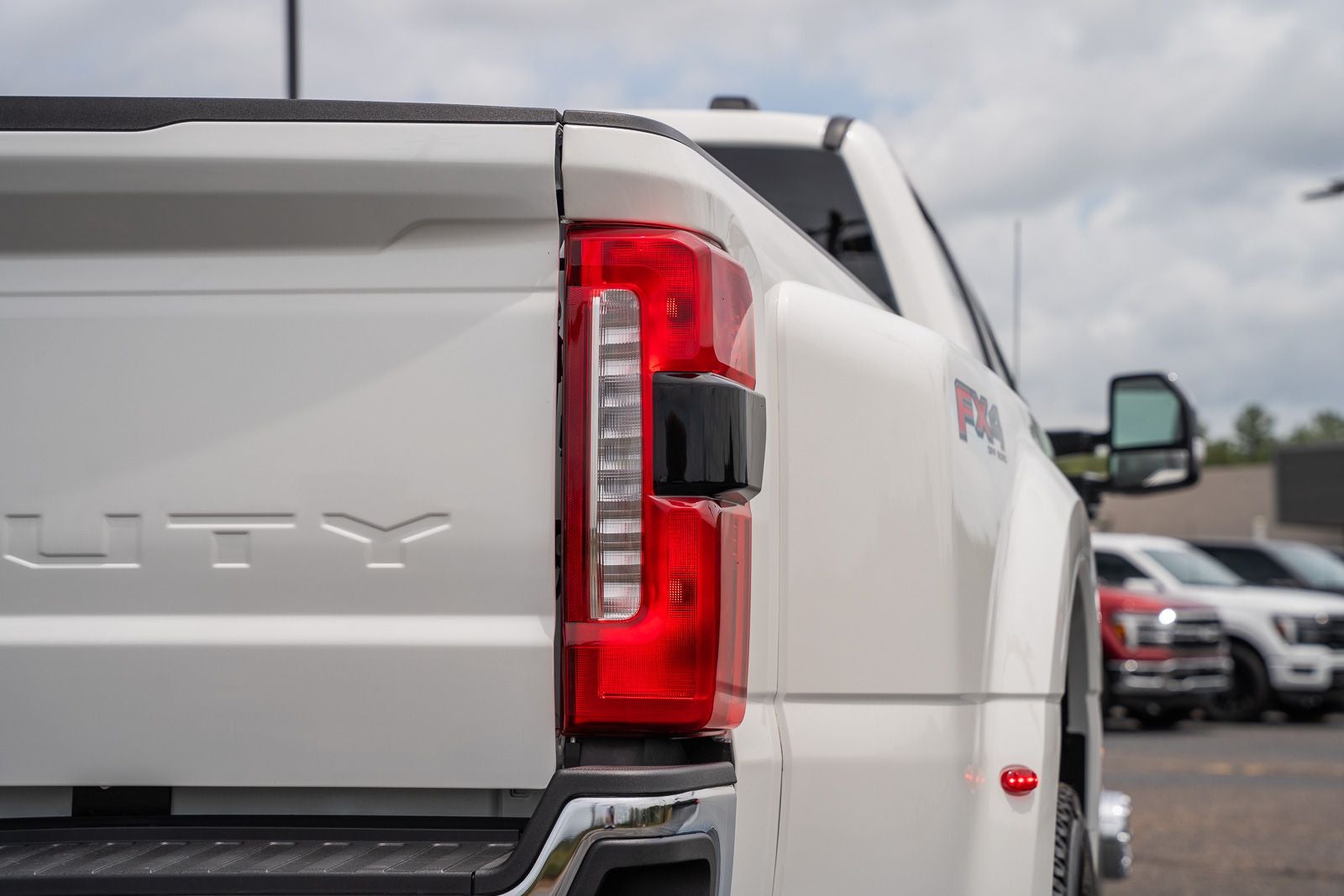 2026 Ford F-350SD Lariat DRW