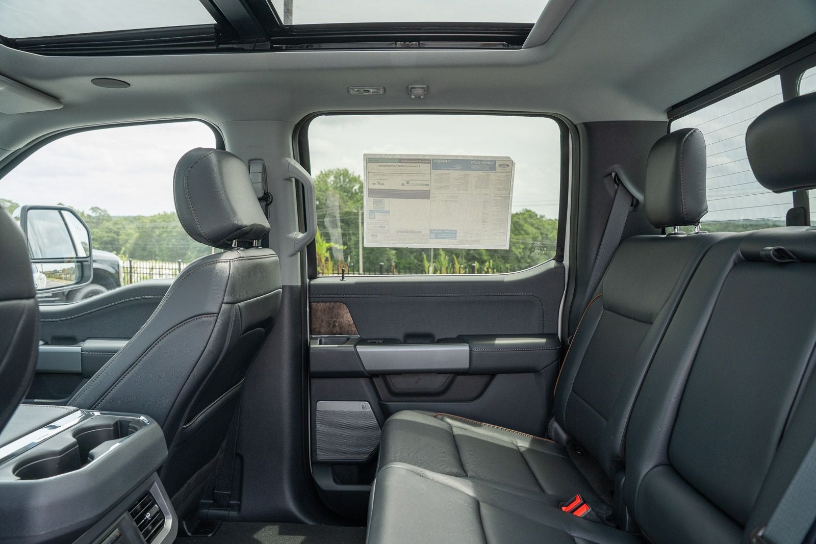 2026 Ford F-350SD Lariat DRW