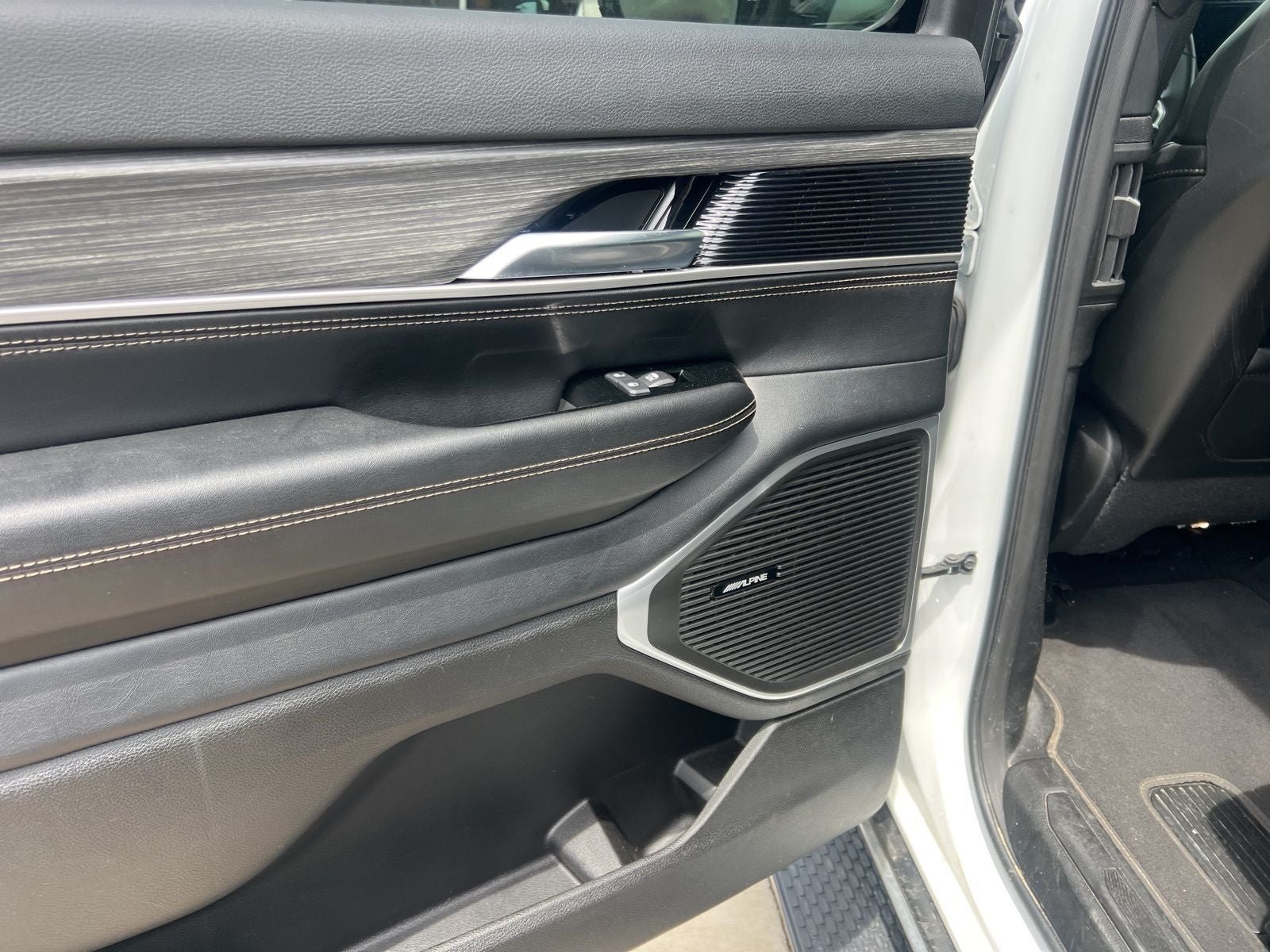 2023 Jeep Wagoneer L Series II