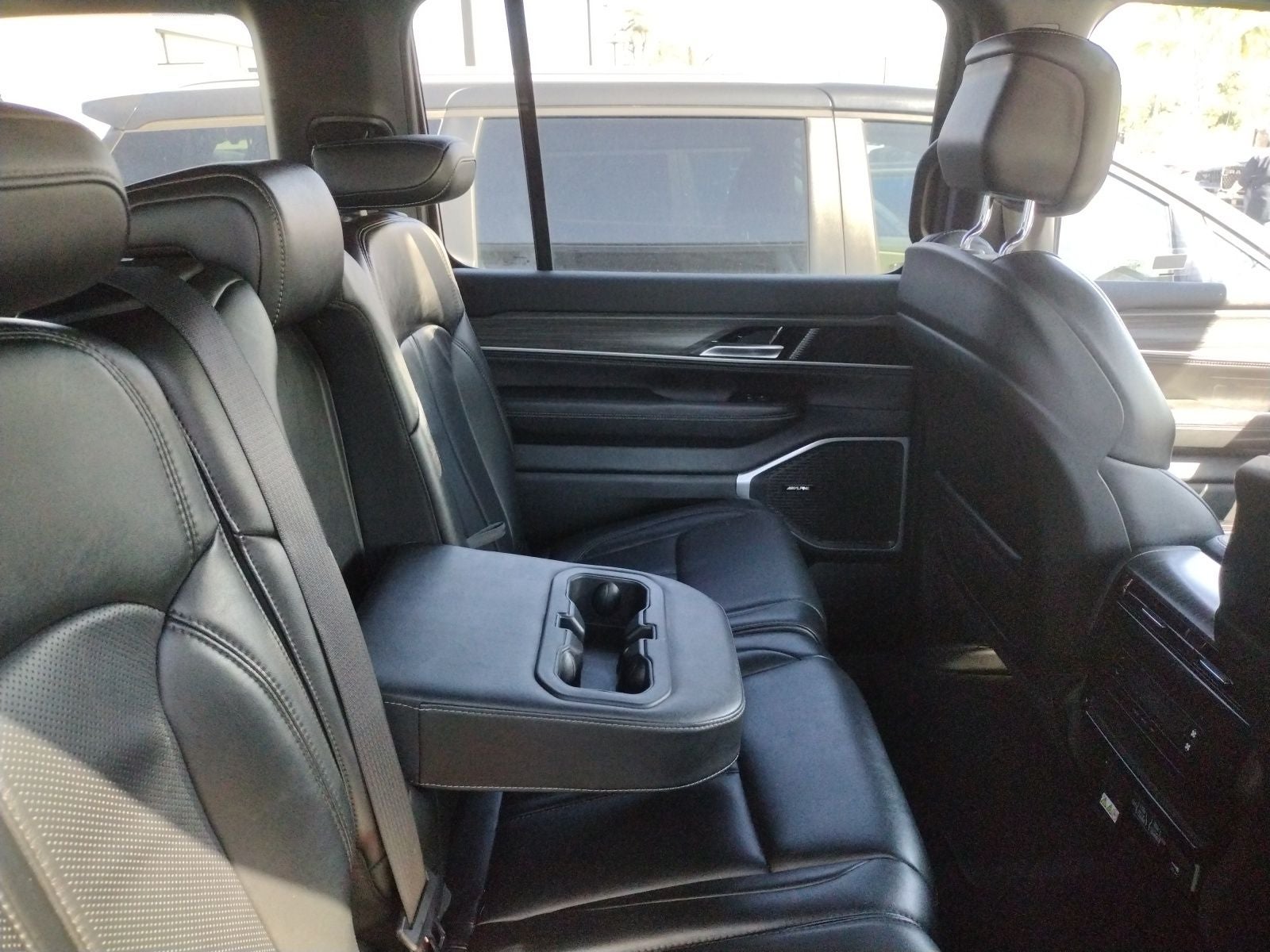 2024 Jeep Wagoneer L Series II