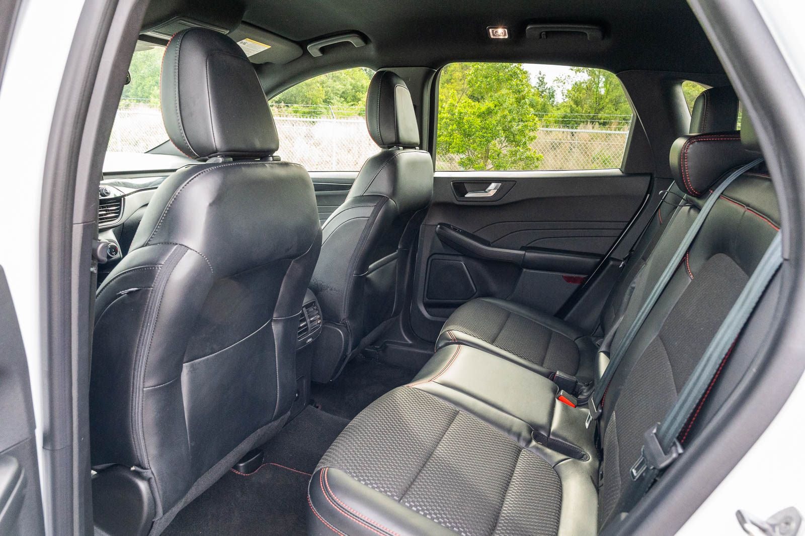 2023 Ford Escape Hybrid ST-Line Select