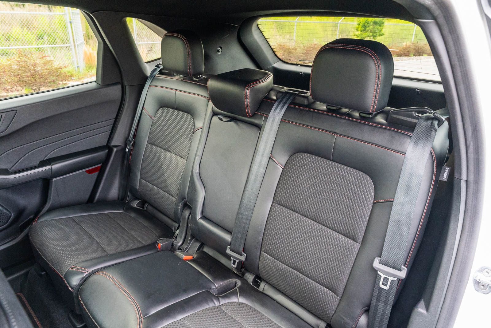 2023 Ford Escape Hybrid ST-Line Select