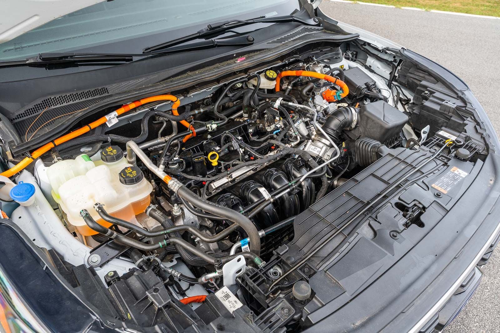 2023 Ford Escape Hybrid ST-Line Select