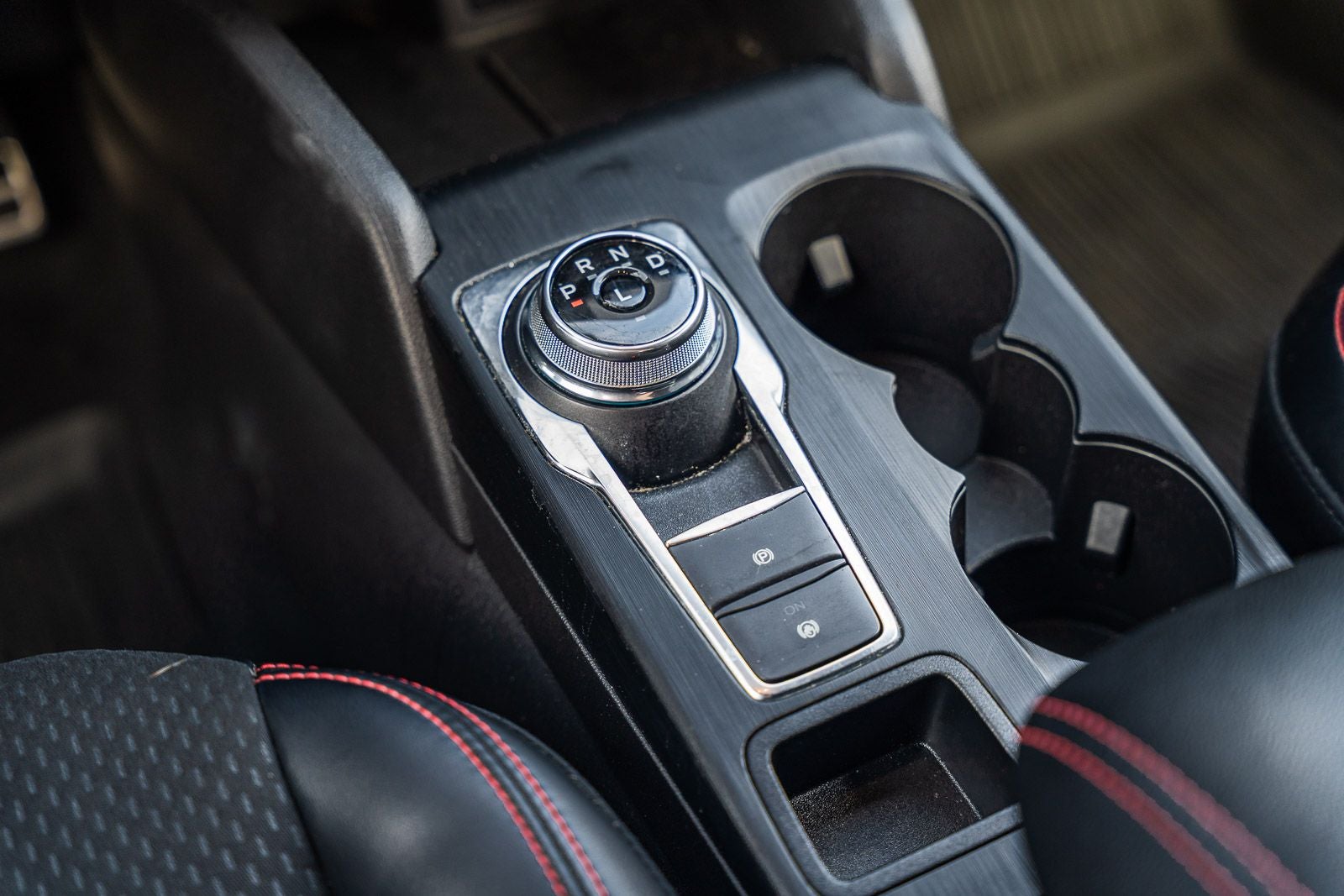 2024 Ford Escape Hybrid ST-Line Select