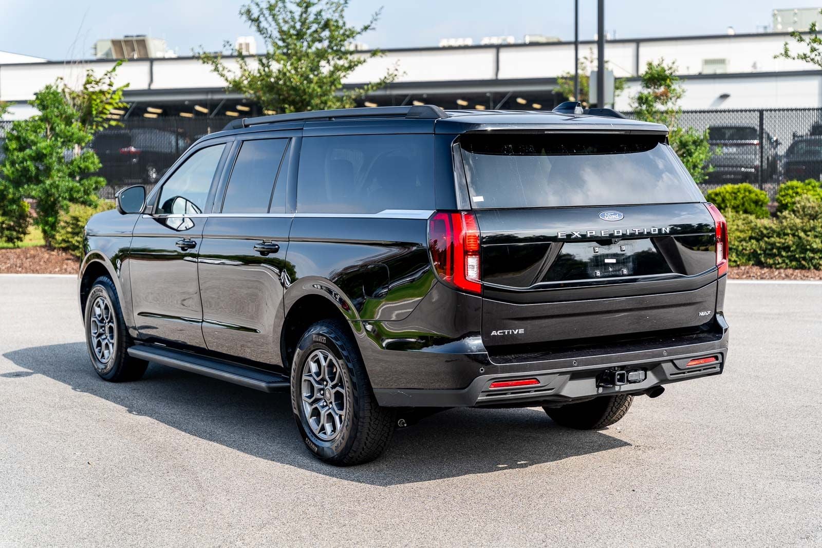 2025 Ford Expedition Max Active
