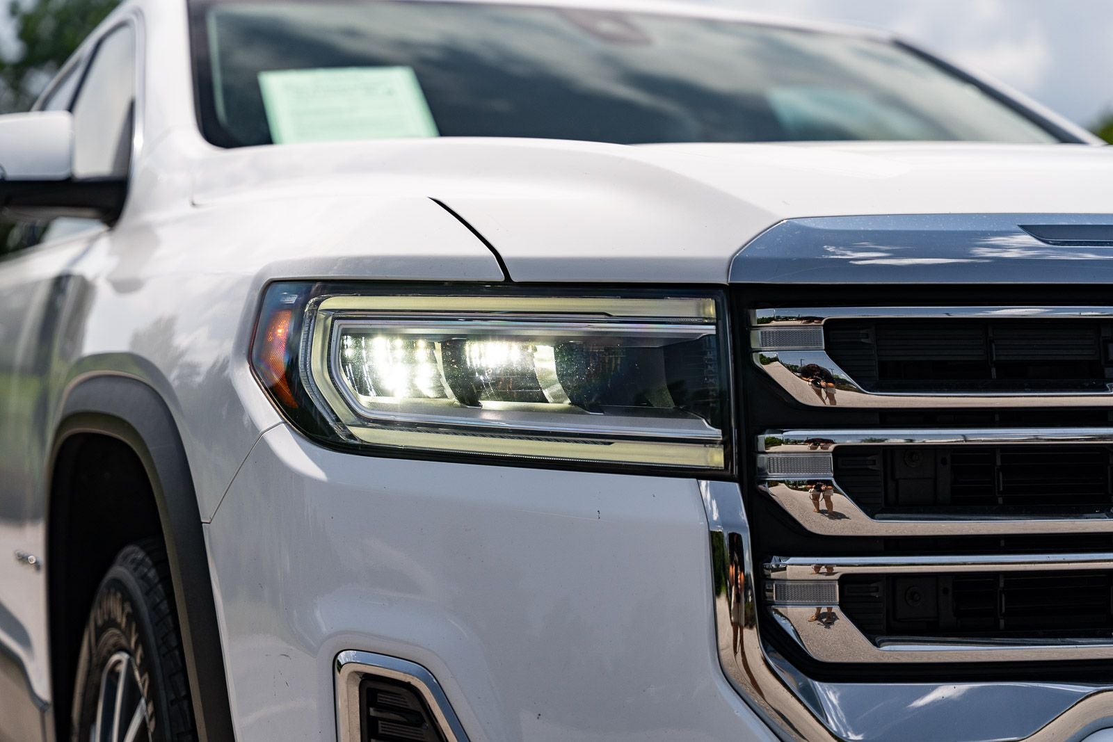 2022 GMC Acadia SLE