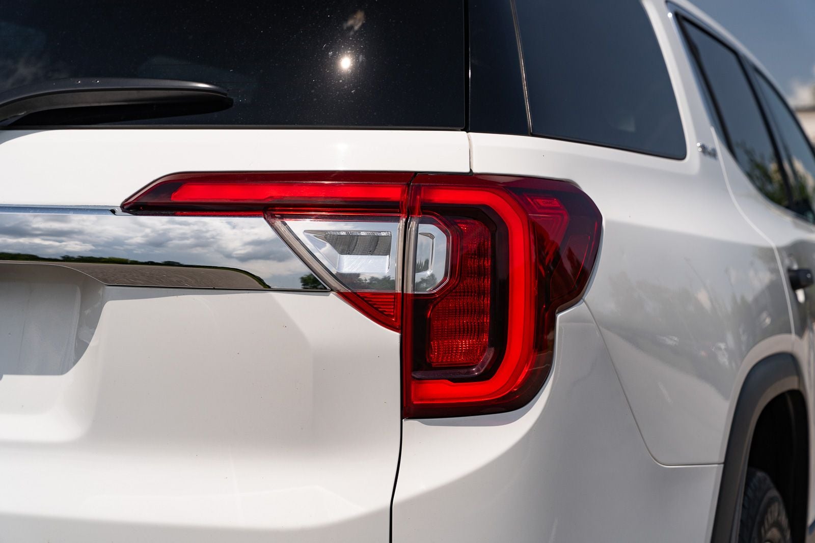 2022 GMC Acadia SLE