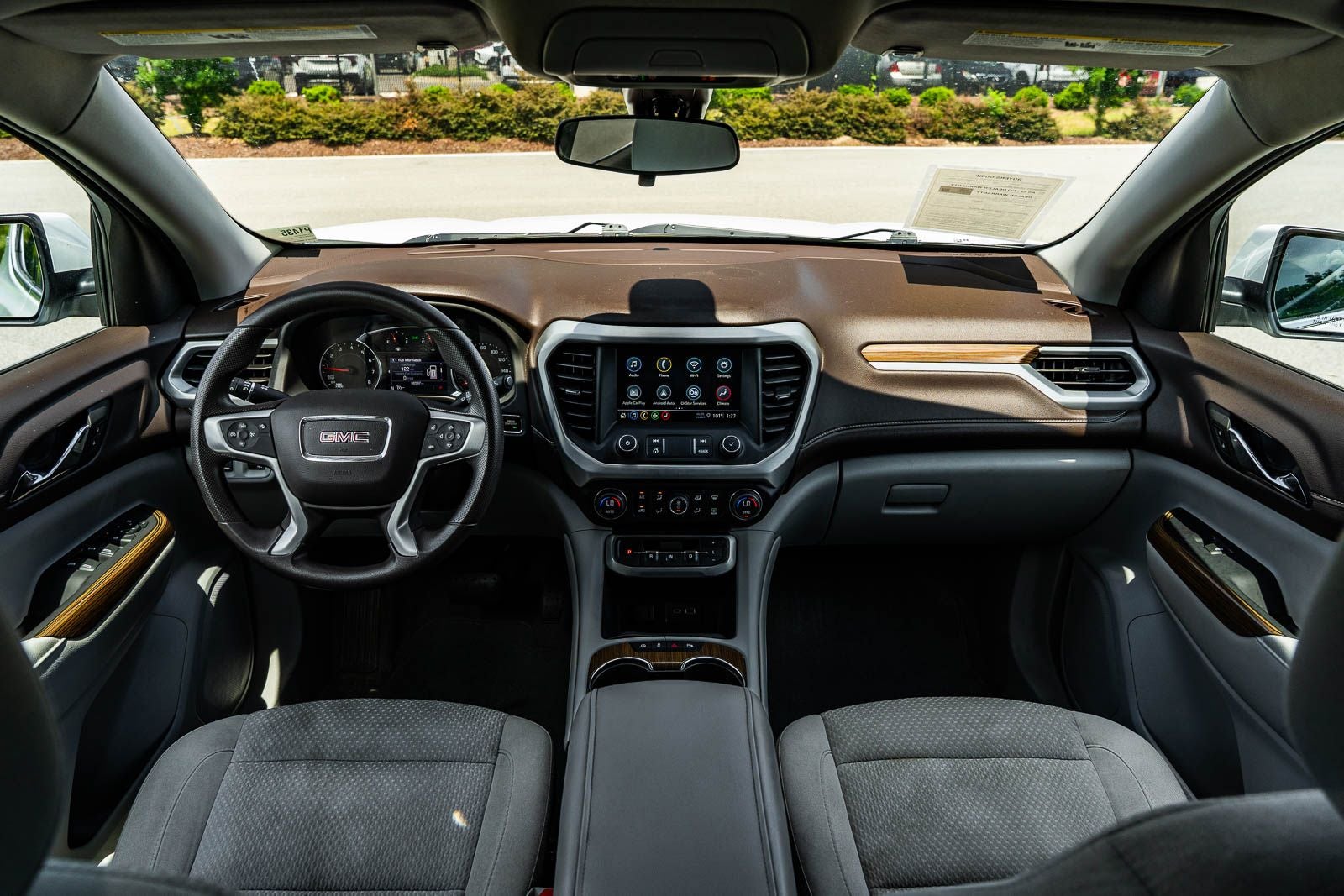 2022 GMC Acadia SLE
