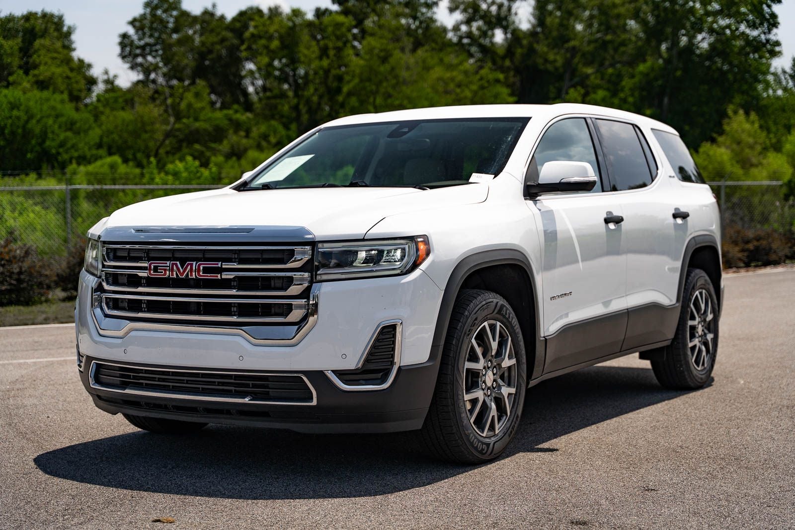2022 GMC Acadia SLE