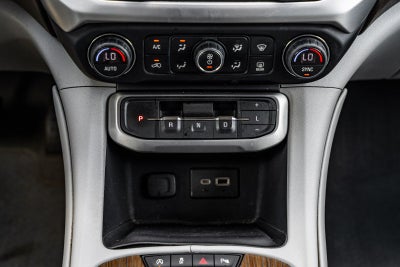 2022 GMC Acadia SLE