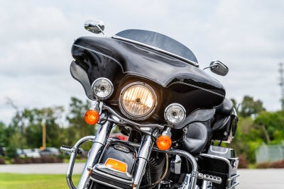 2011 Harley-Davidson ELECTRA GLIDE ULTRA CLASSIC MOTORCYCLE