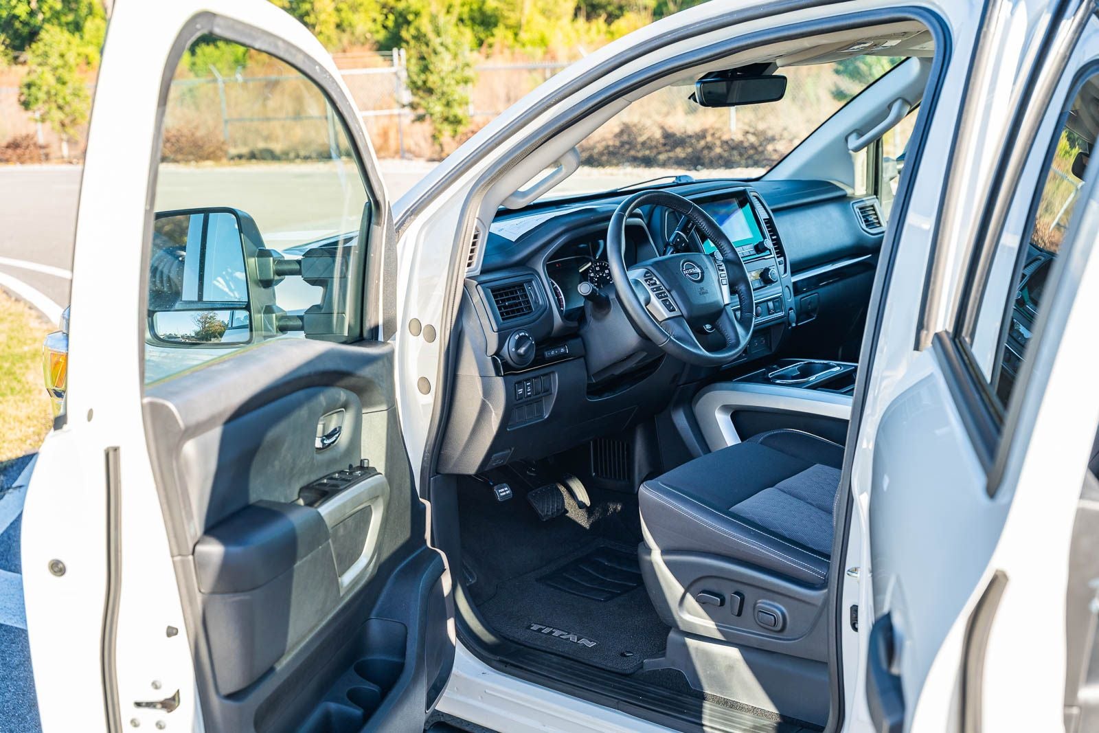 2024 Nissan Titan SV